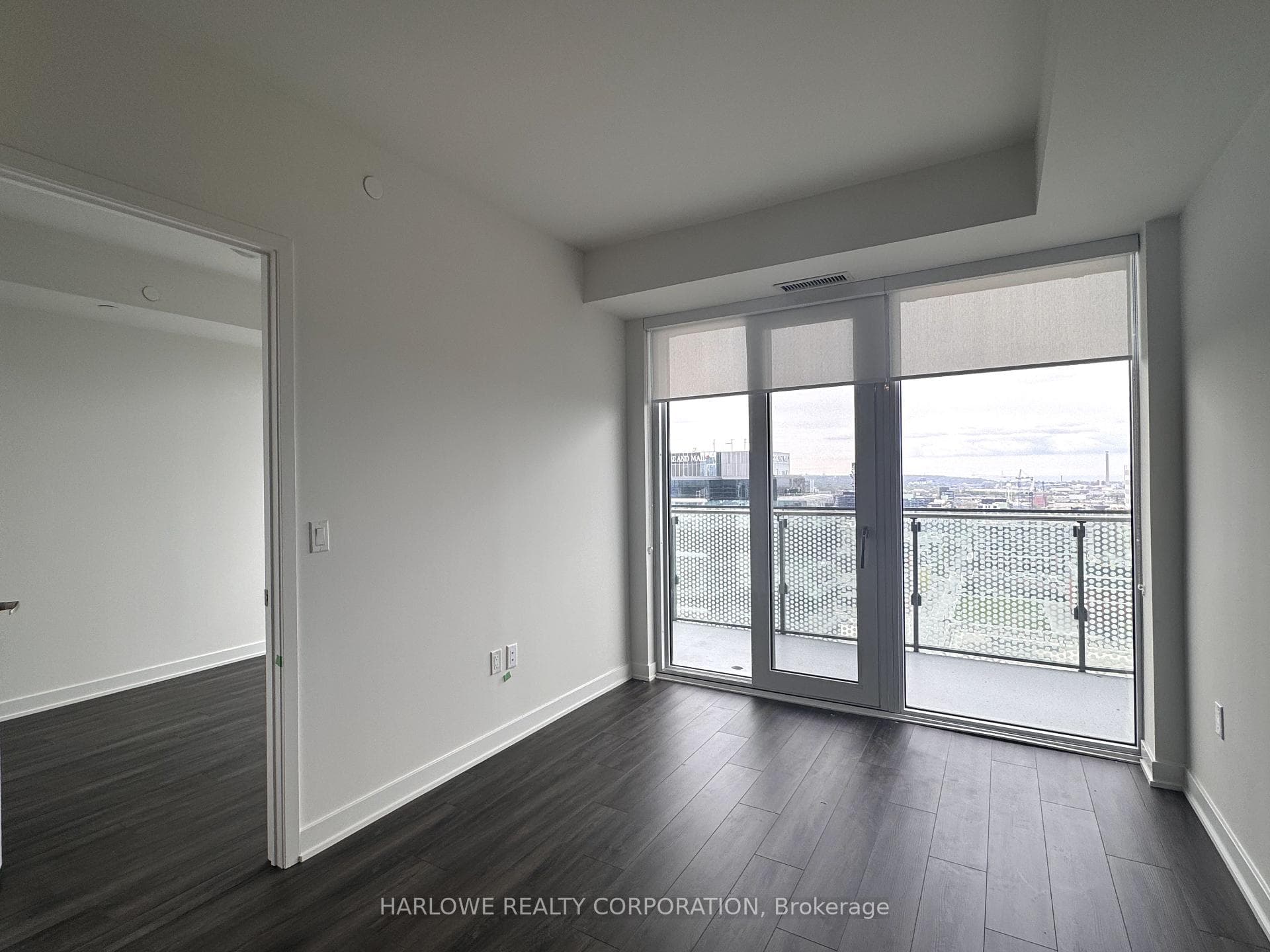 70 Princess Street Unit 2503 E photo 9