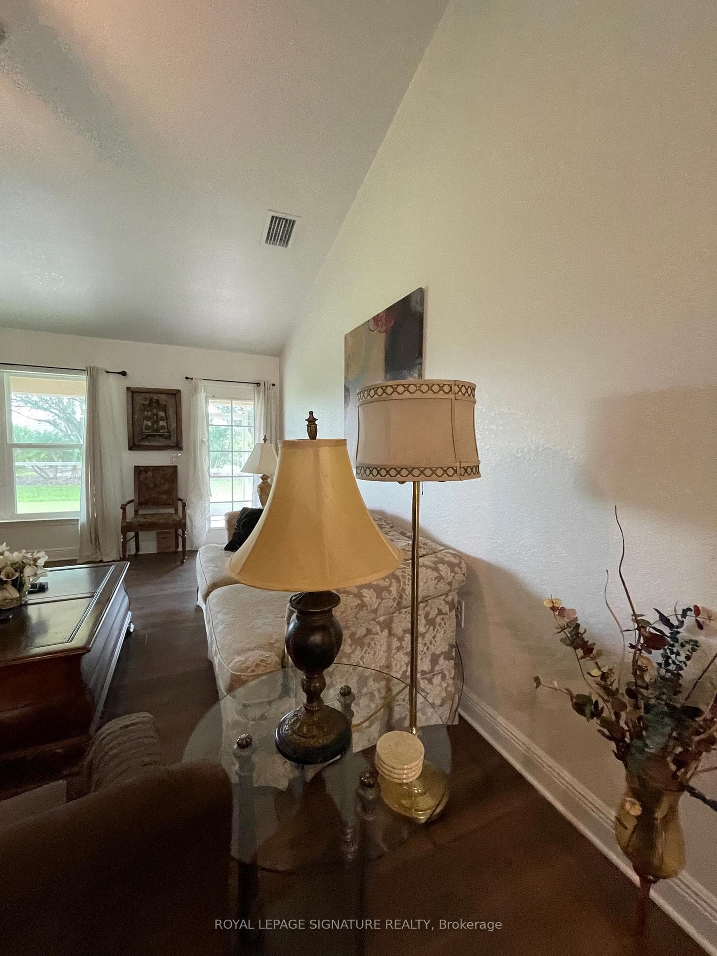 362 Salvador Drive photo 3