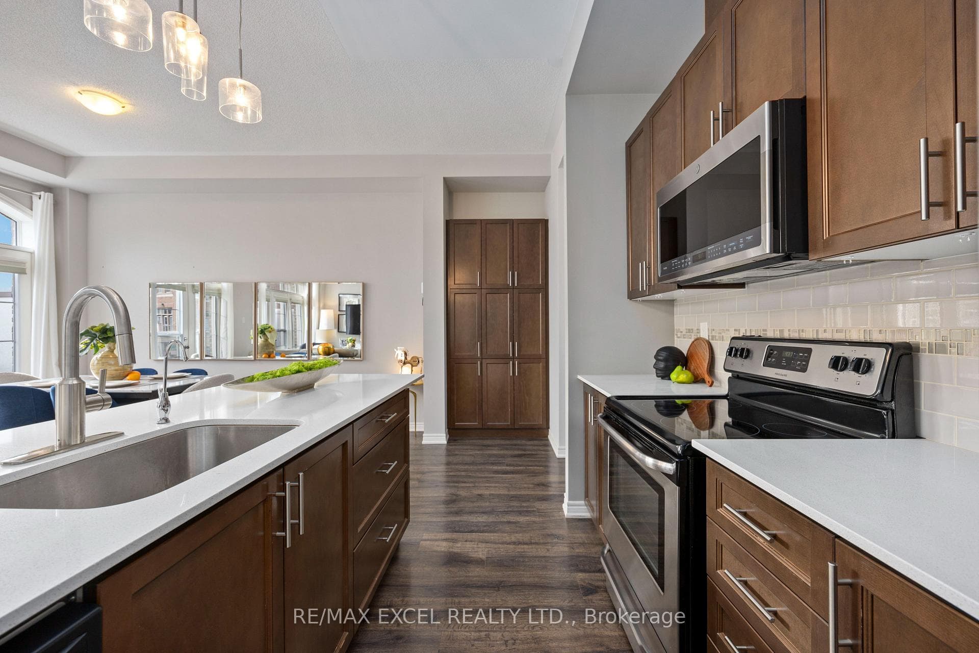 220 Glad Park Avenue photo 14