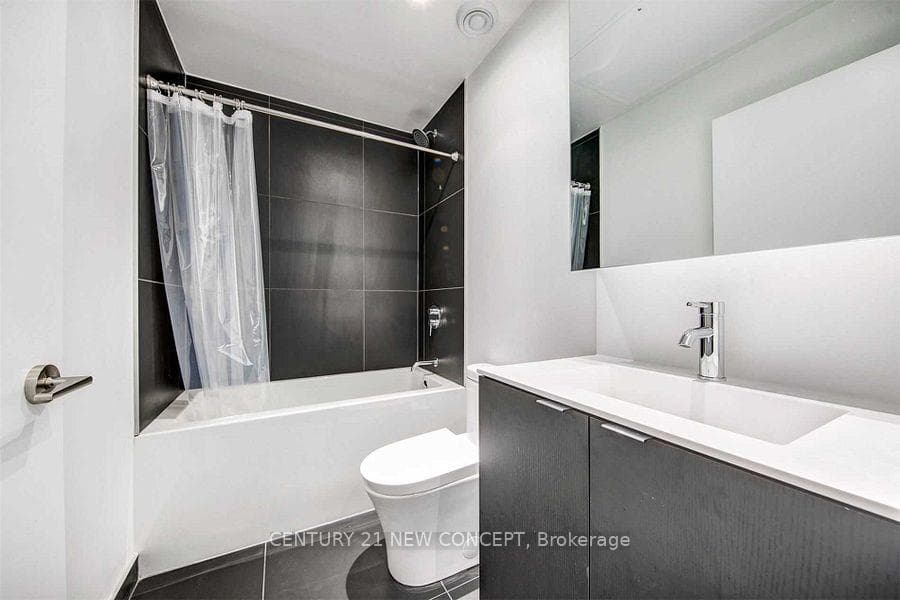 20 Edward Street Unit 520 photo 6