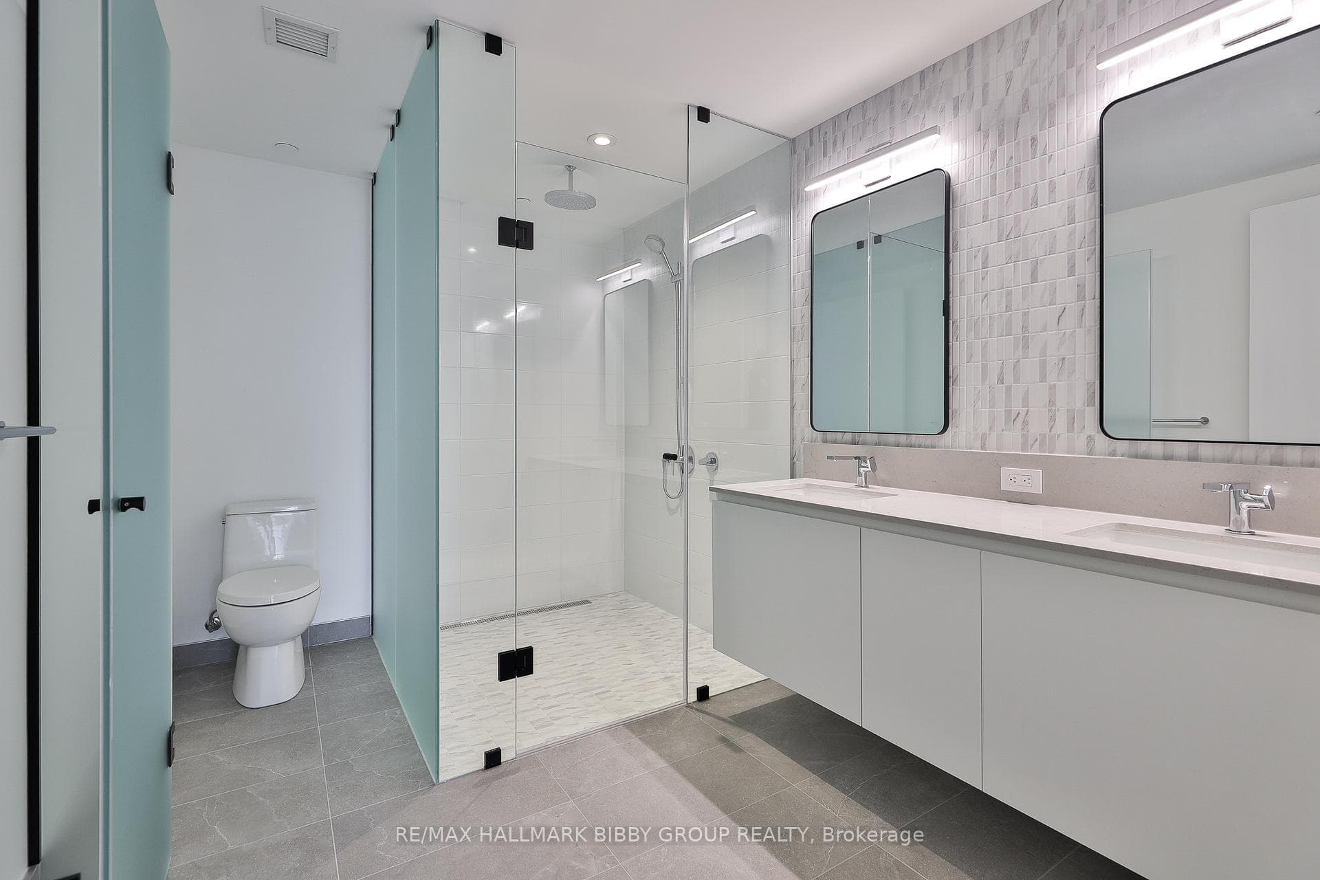 1414 Bayview Avenue Unit 310 photo 31