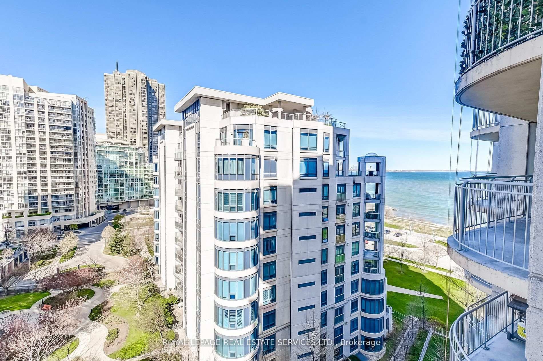 2111 Lake Shore Boulevard Unit 1018 photo 32