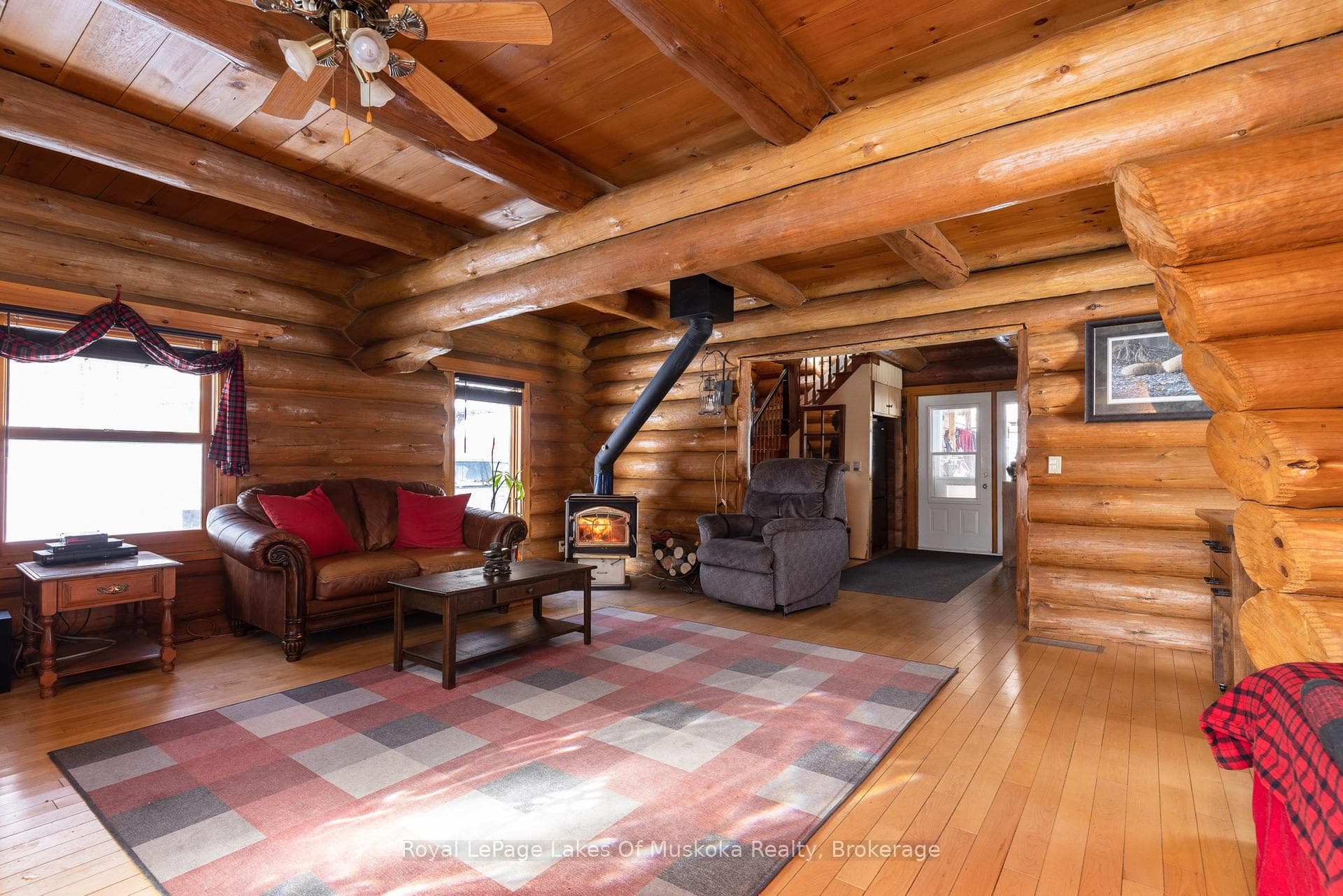 259 Lakeshore Road photo 9