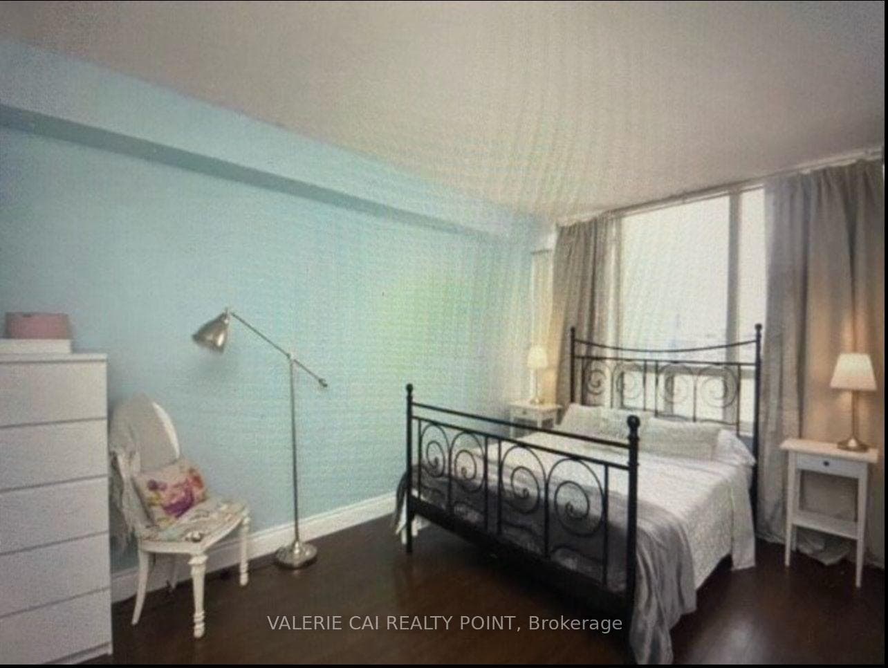 265 Enfield Place Unit 709 photo 8