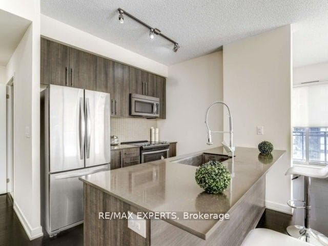 510 Curran Place Unit 1002 photo 6