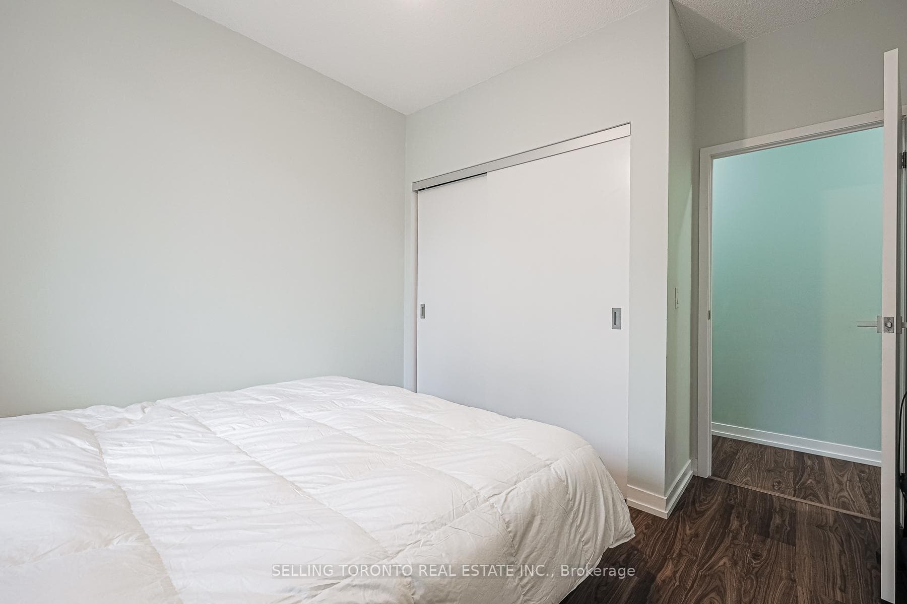 89 Dunfield Avenue Unit 603 photo 5