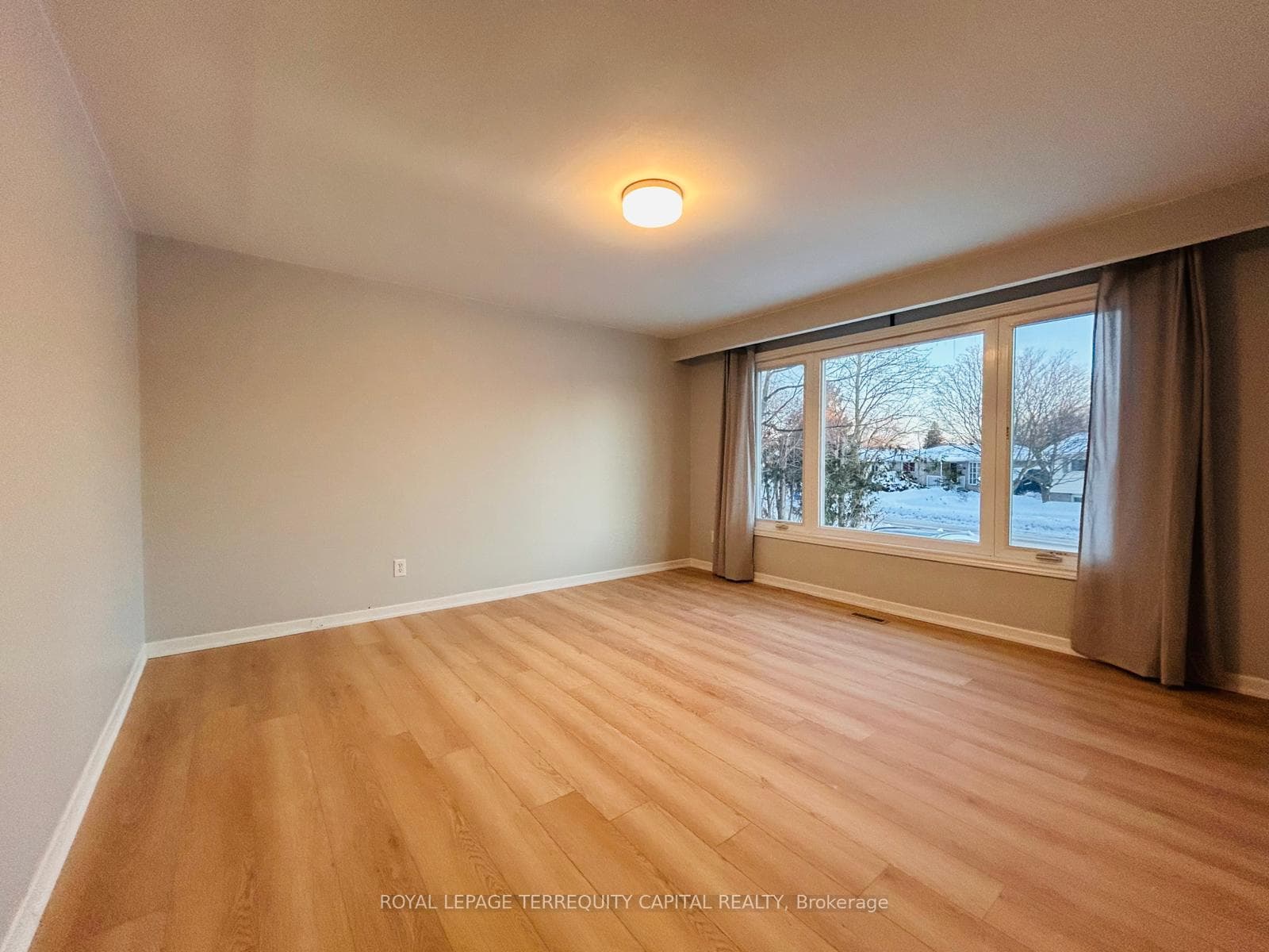 38 Bernick Drive Unit Upper photo 2