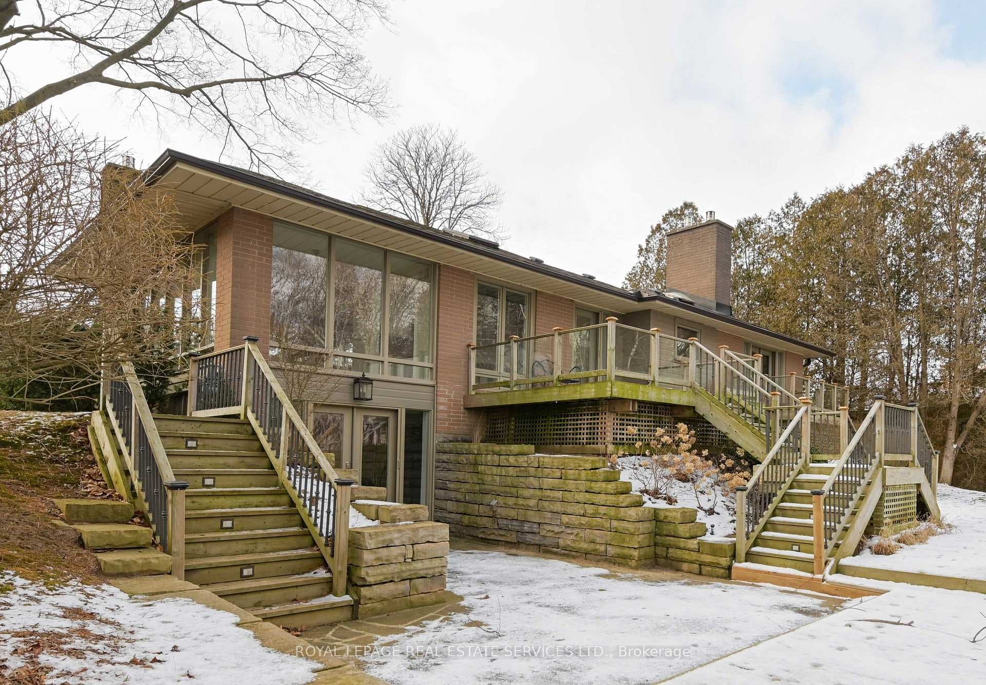 157 Westdale Road photo 36