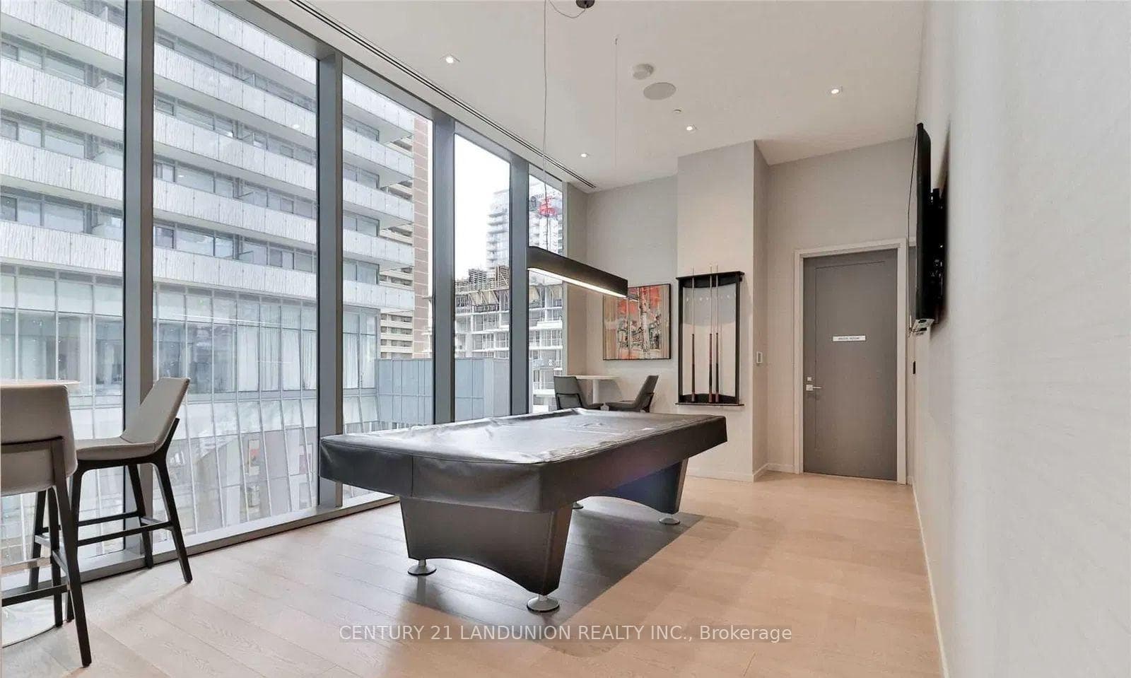 33 Charles Street Unit 601 photo 12