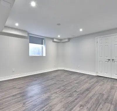 15274 DANBY Road photo 38