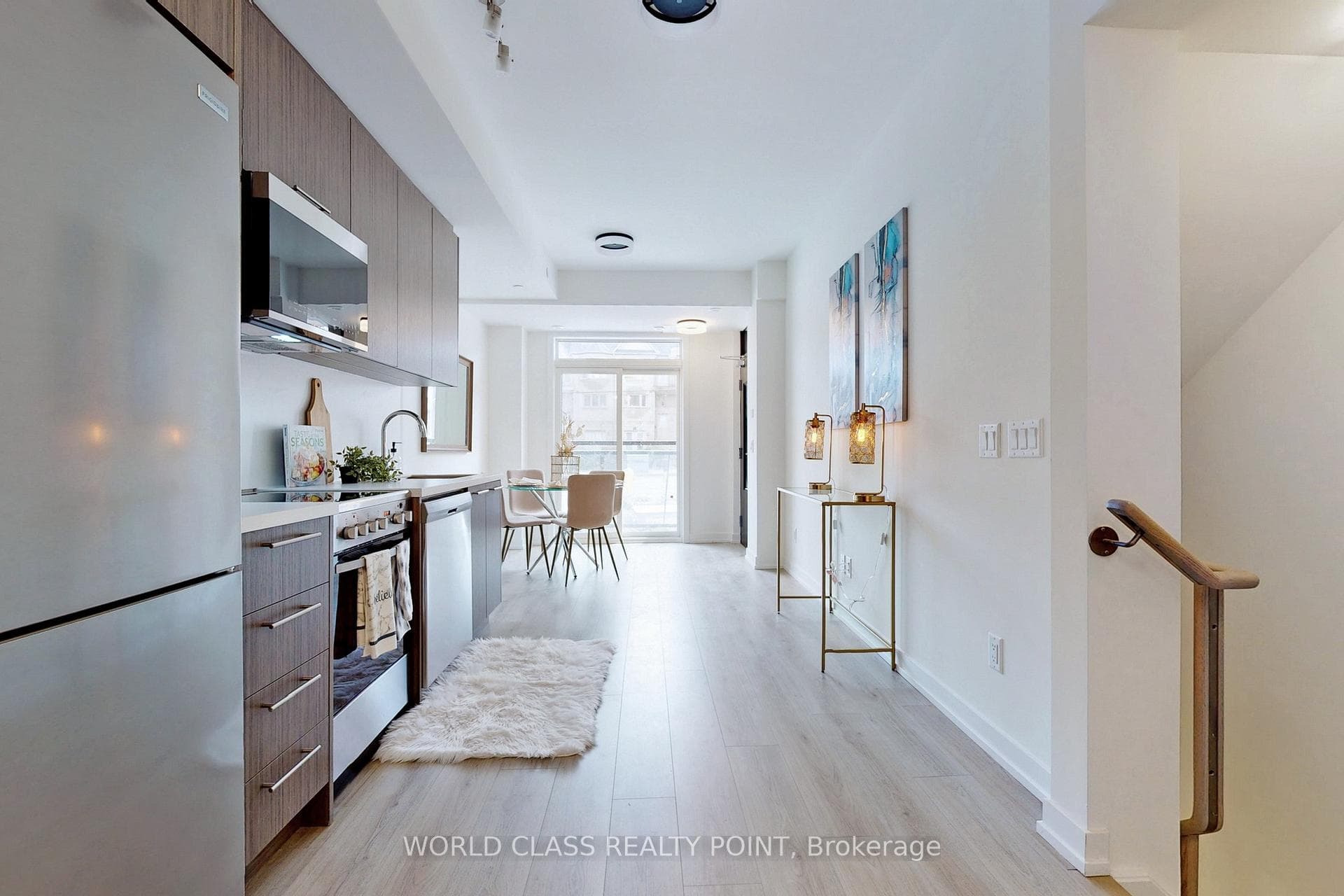 260 Finch Avenue Unit TH 3 photo 5