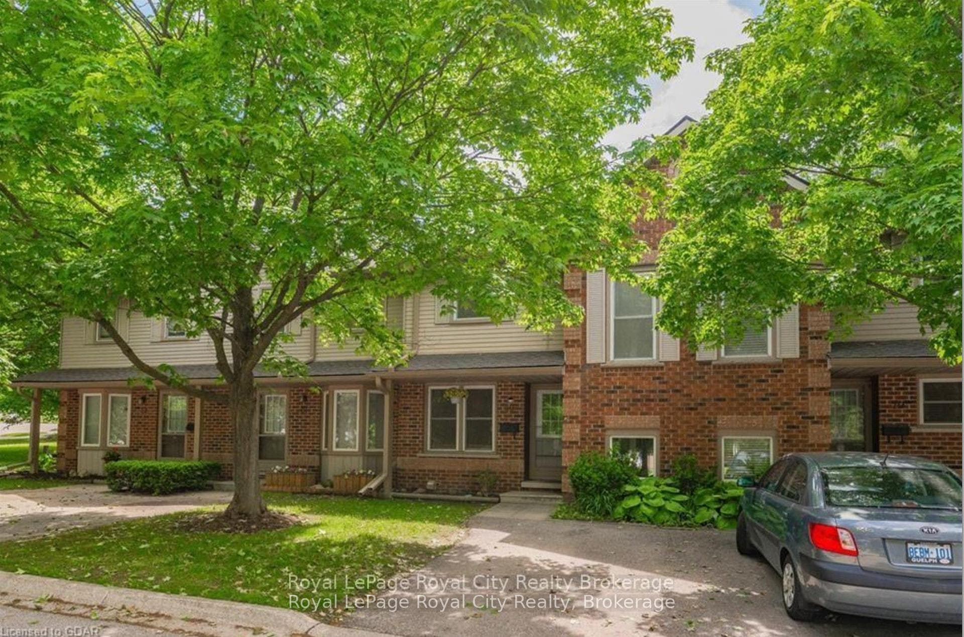 180 MARKSAM Road Unit 80 photo 9