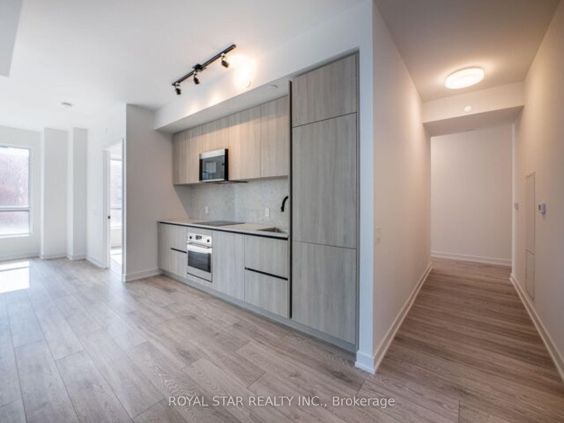 108 Peter Street Unit 1007 photo 4