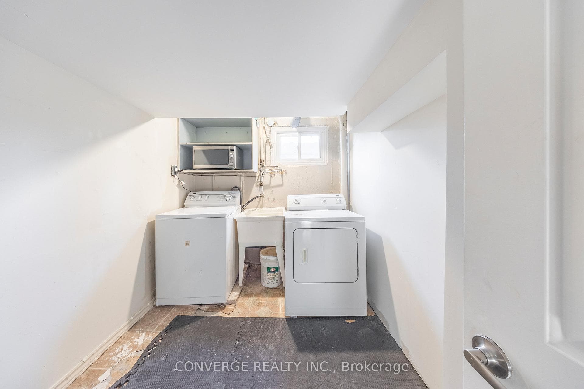 21 Hills Road Unit BSMT photo 8