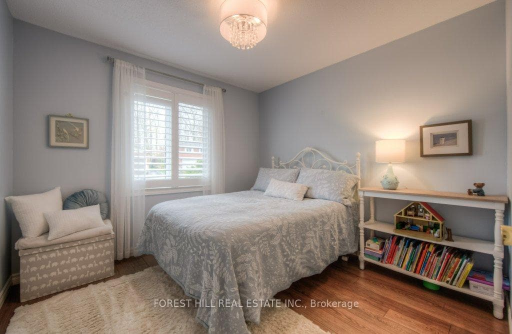 125 Gordon Street photo 18