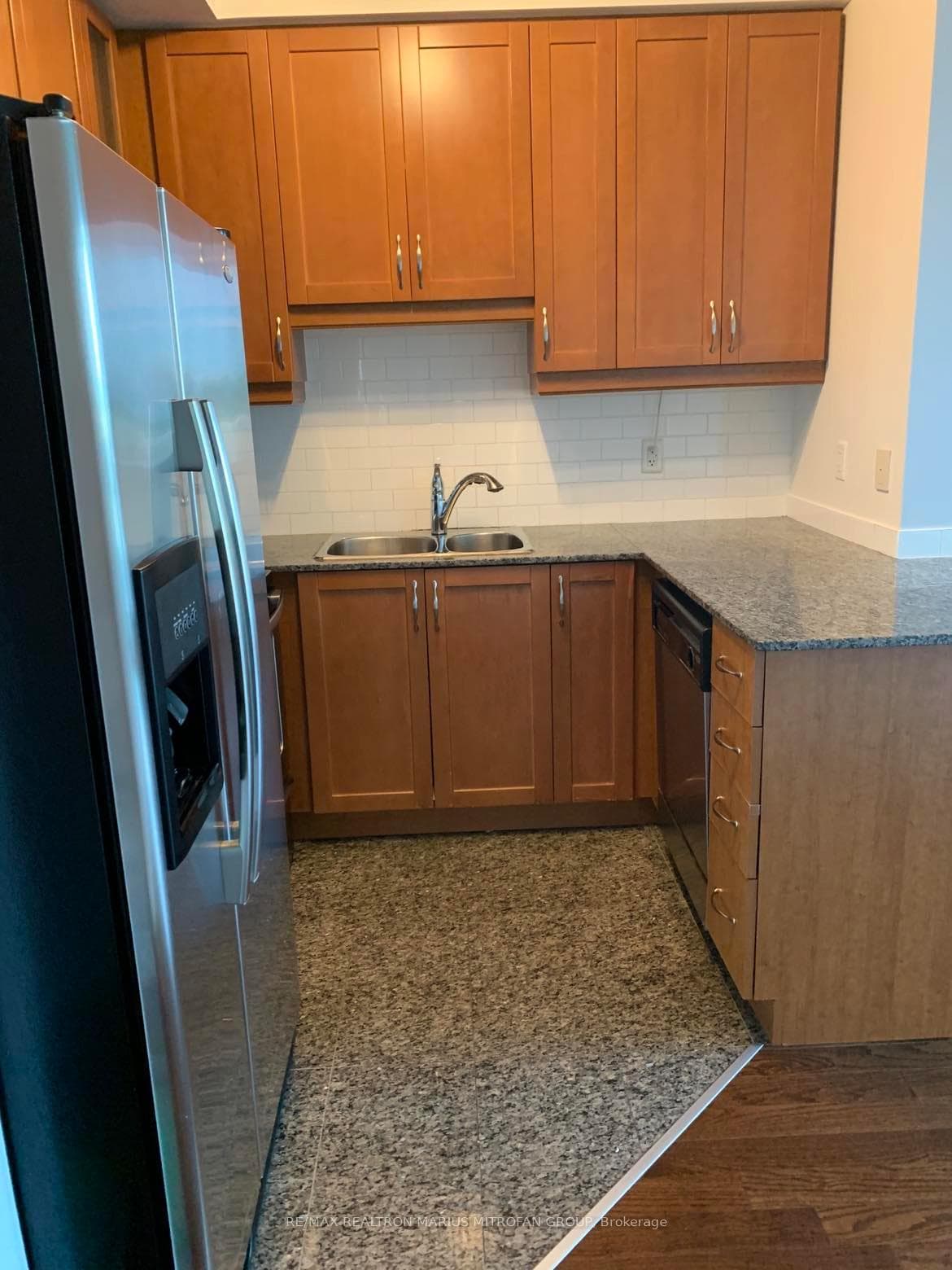 18 Holmes Avenue Unit 412 photo 7
