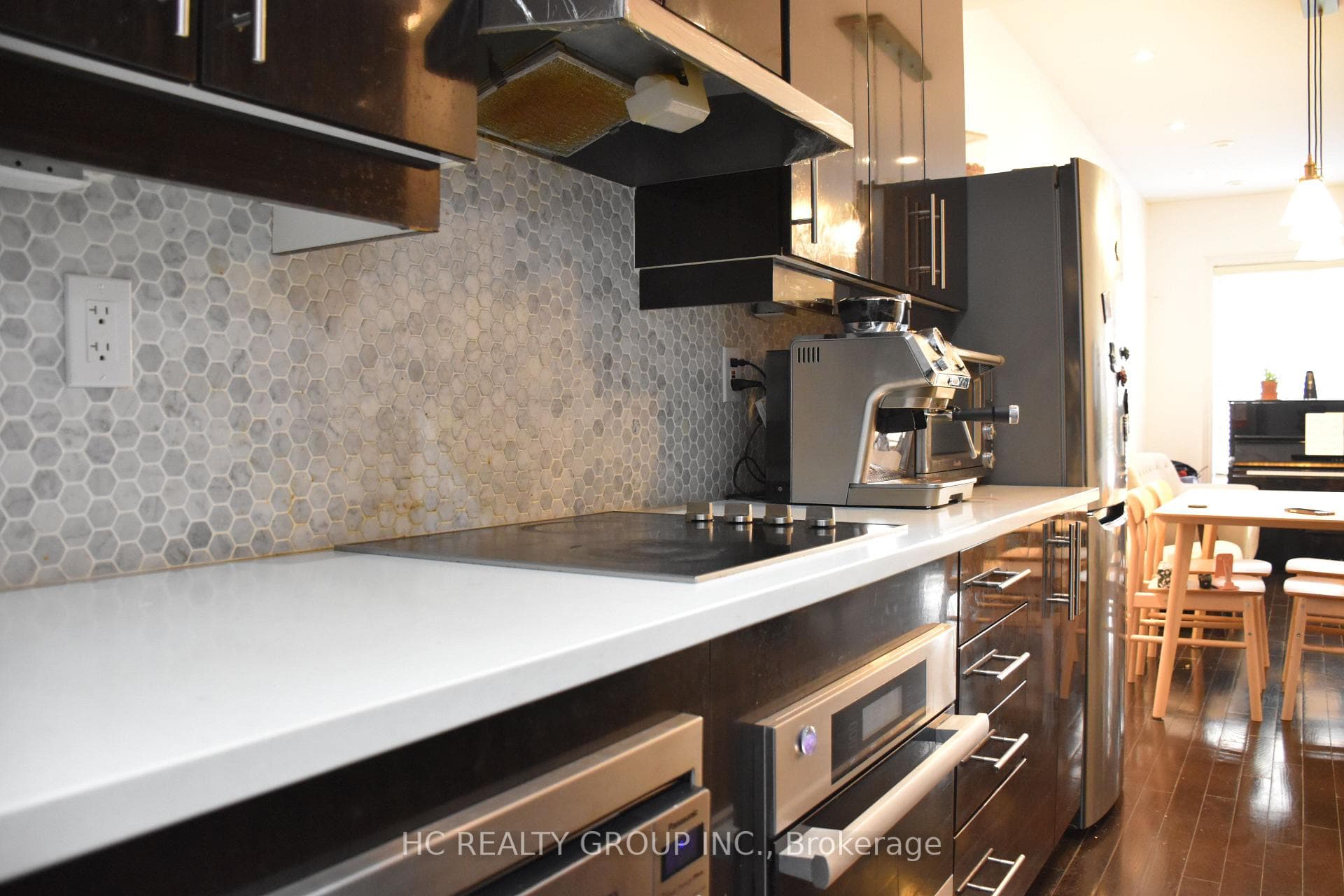 10 Hargrave Lane Unit 13 photo 6