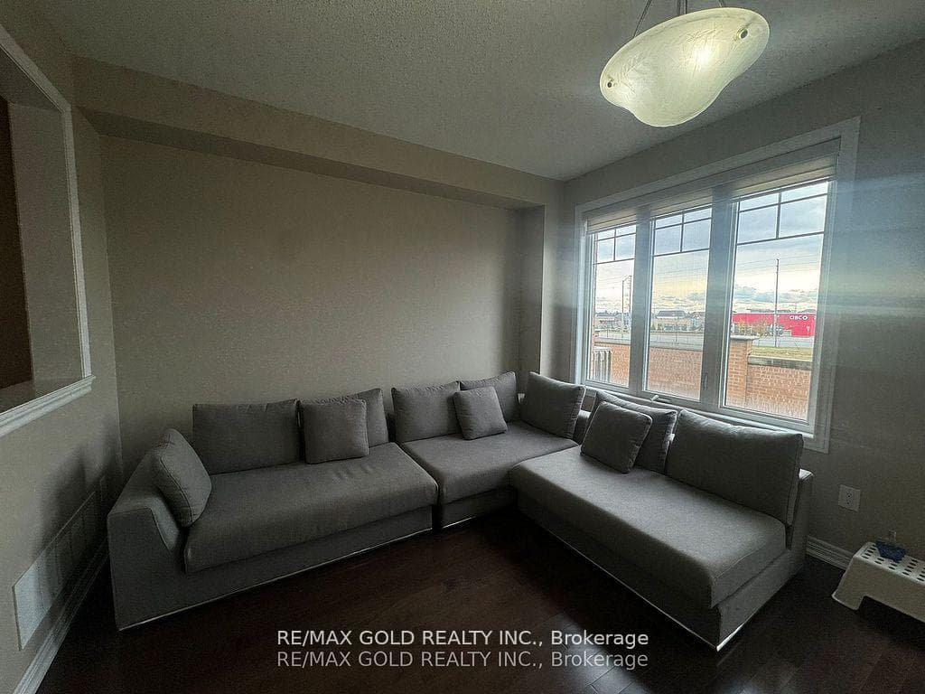 244 Sky Harbour Drive photo 11