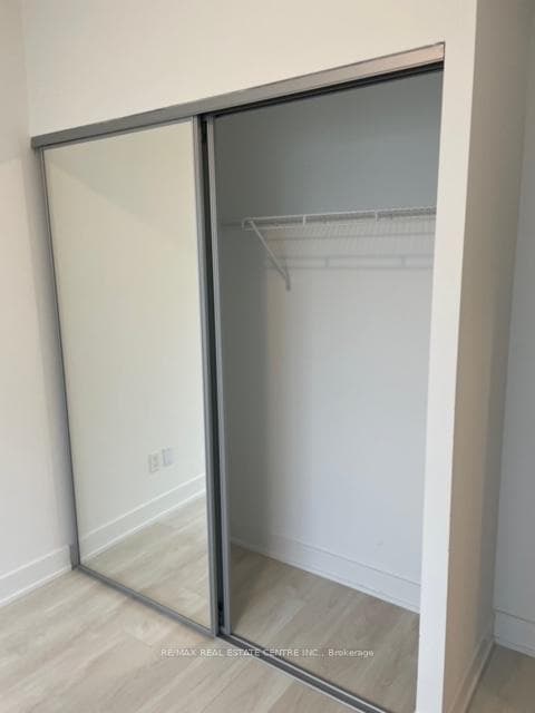 2489 Taunton Road Unit 920 photo 15