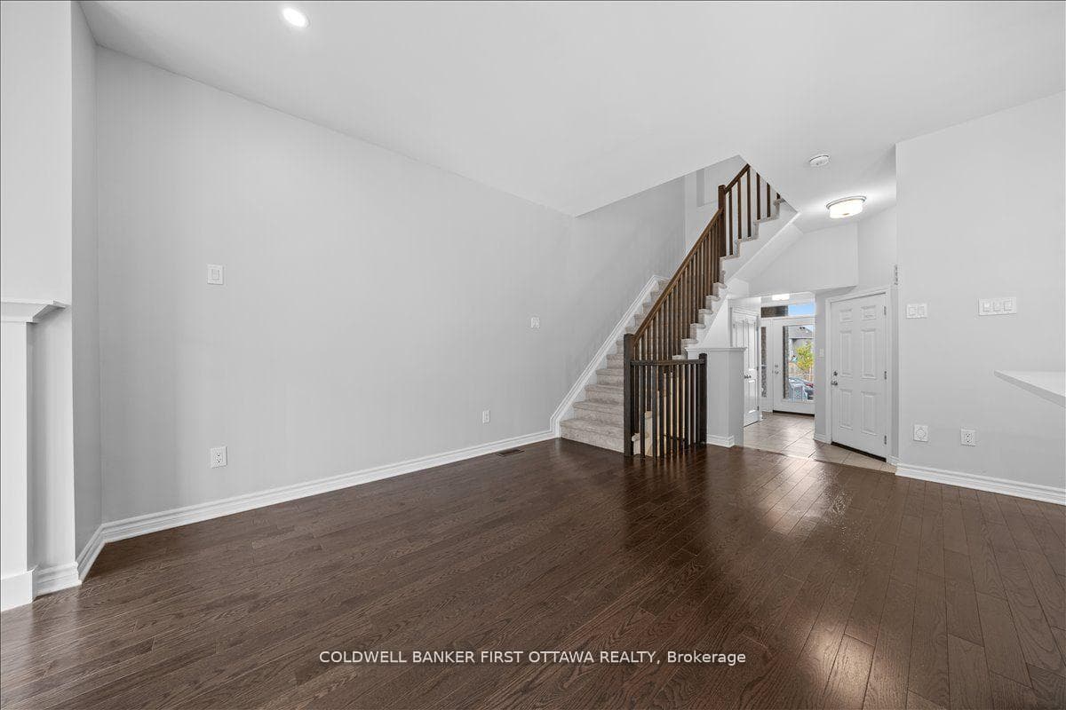 505 Sonmarg Crescent photo 20