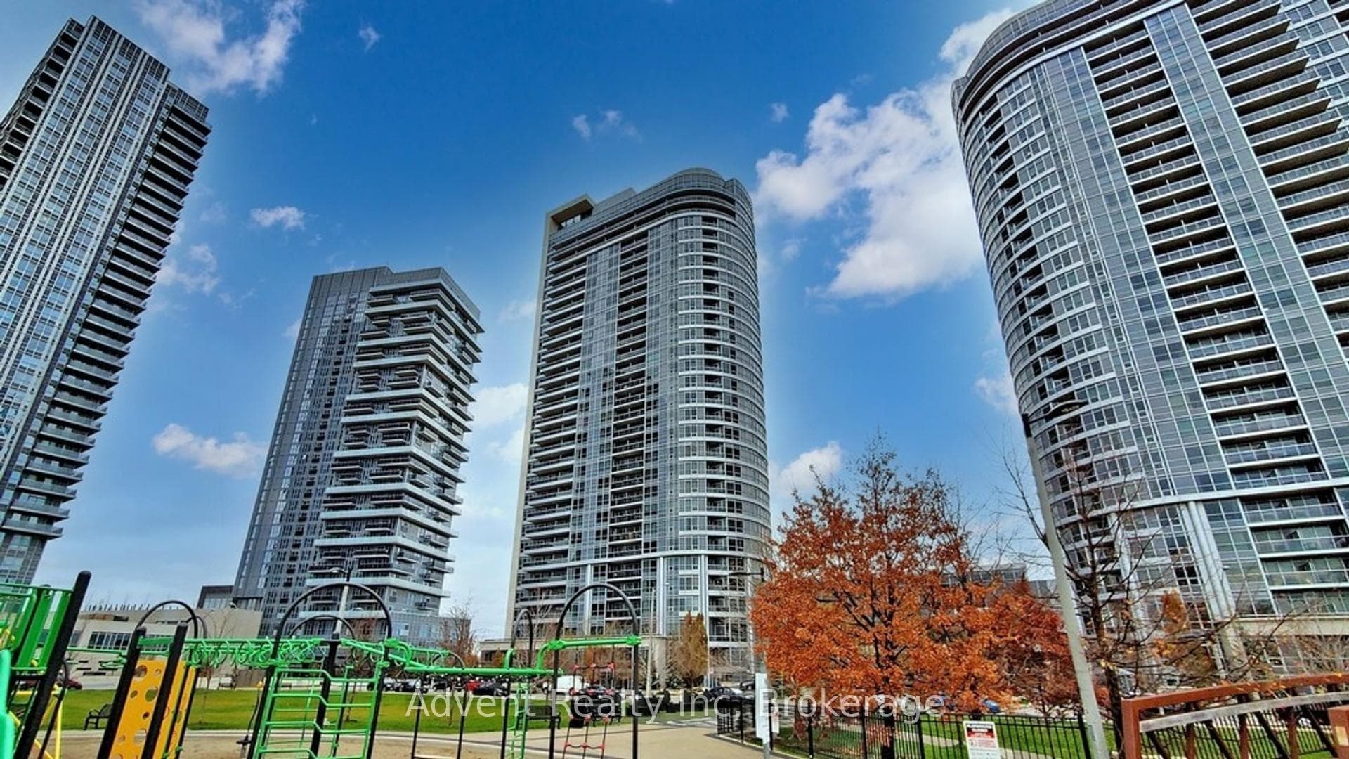 181 Village Green Square Unit 2211 photo 1