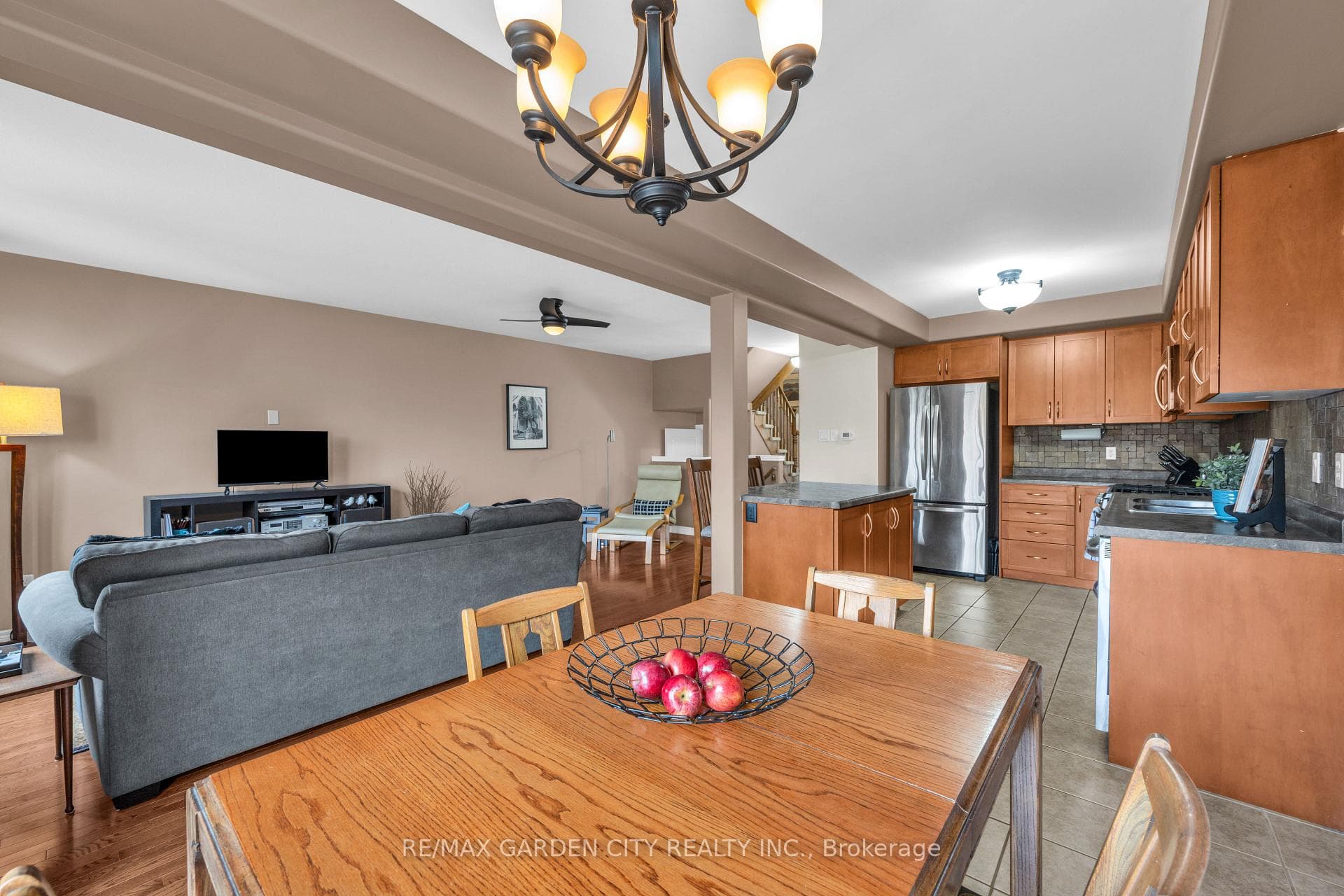 37 Hemlock Way photo 15