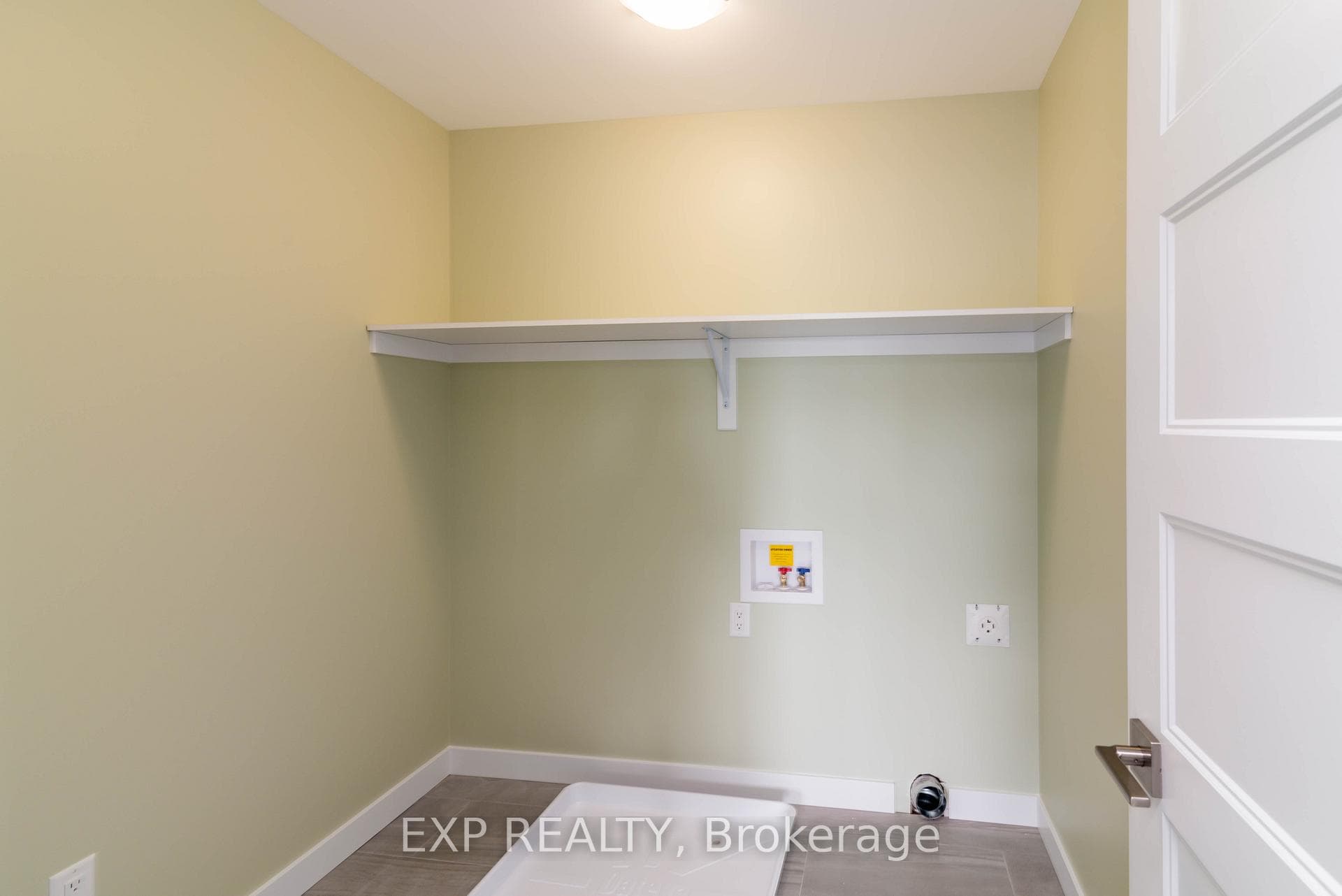 291 Hazel Crescent photo 22
