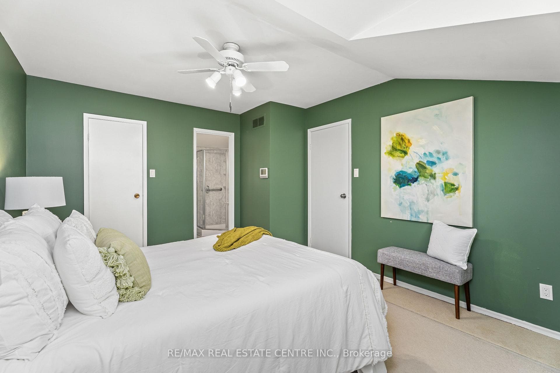 280 Bluejay Crescent photo 25