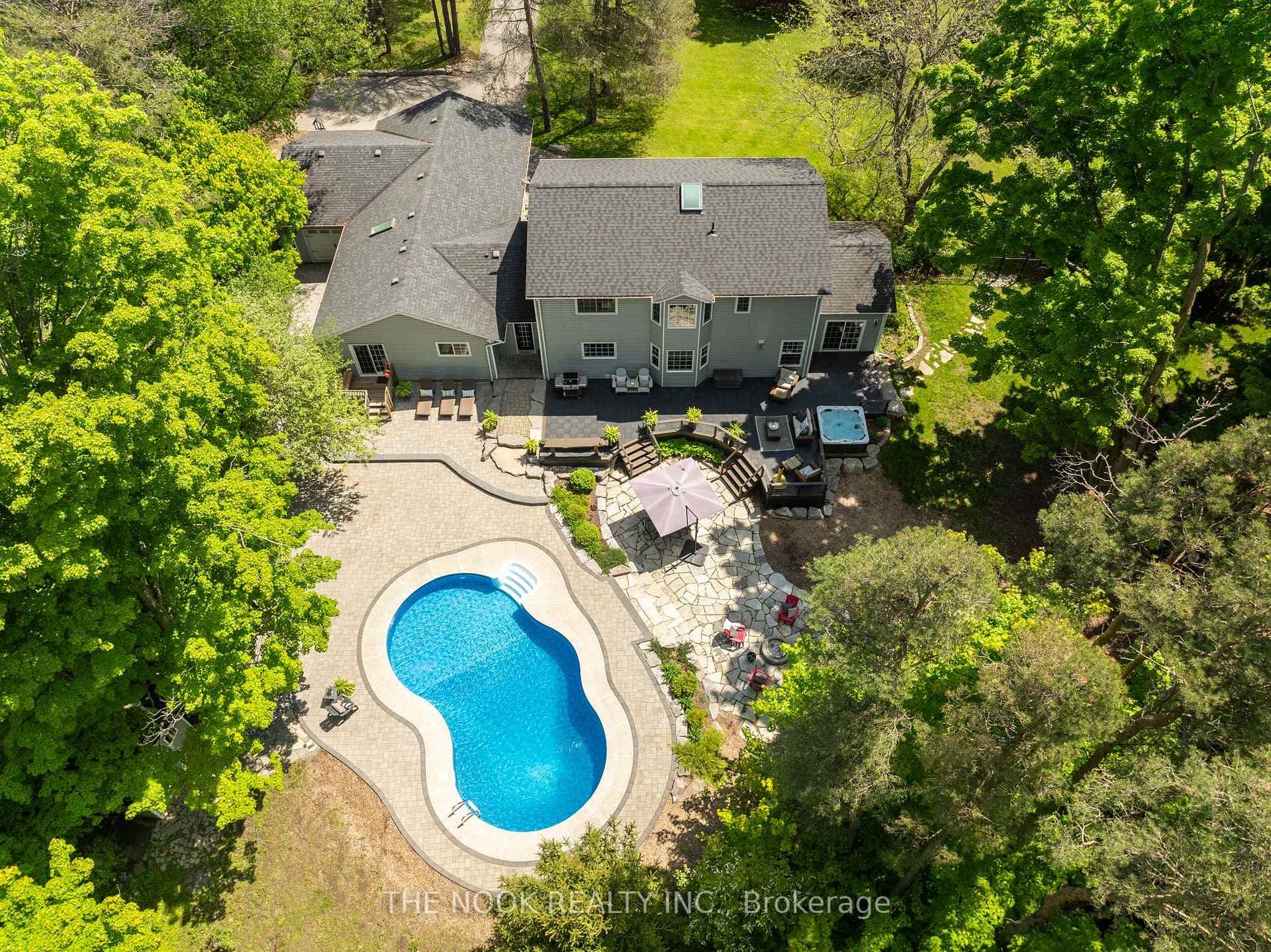 33 Castle Harbour Drive photo 38