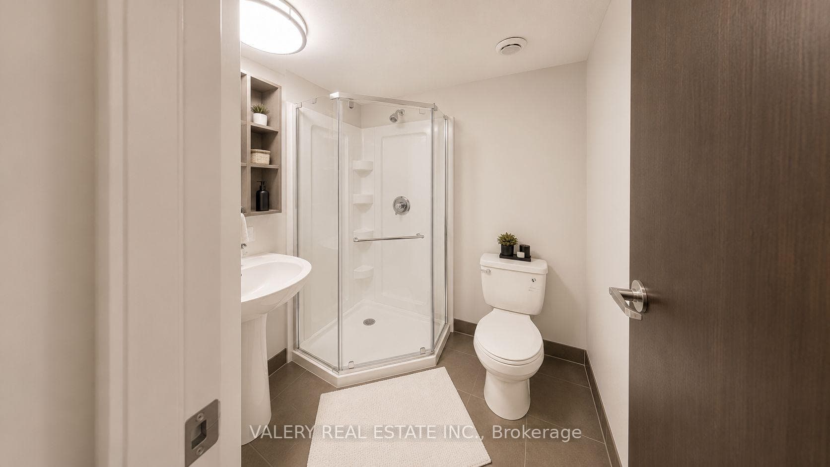 254 Phillip Street Unit 504 photo 13
