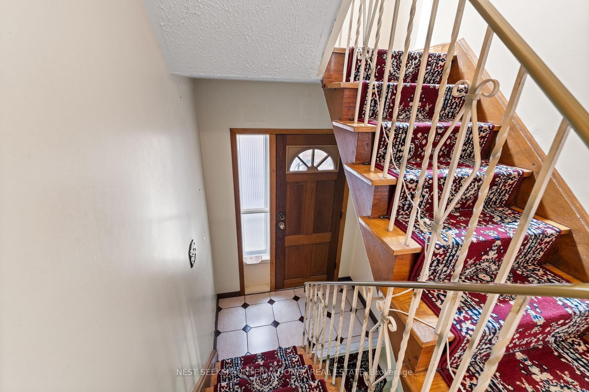112 Winona Drive photo 33