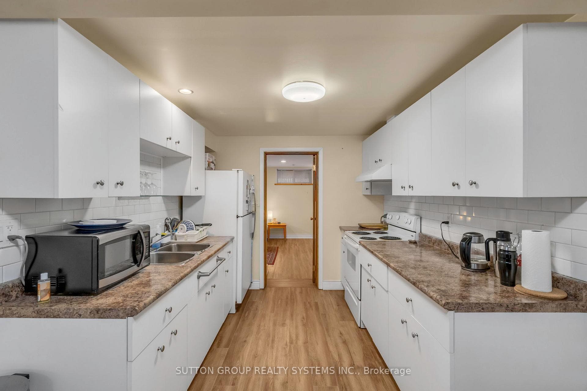 60 Shaver Avenue photo 33