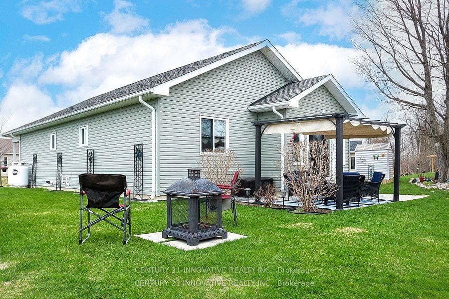 15 Ainsworth Drive photo 31