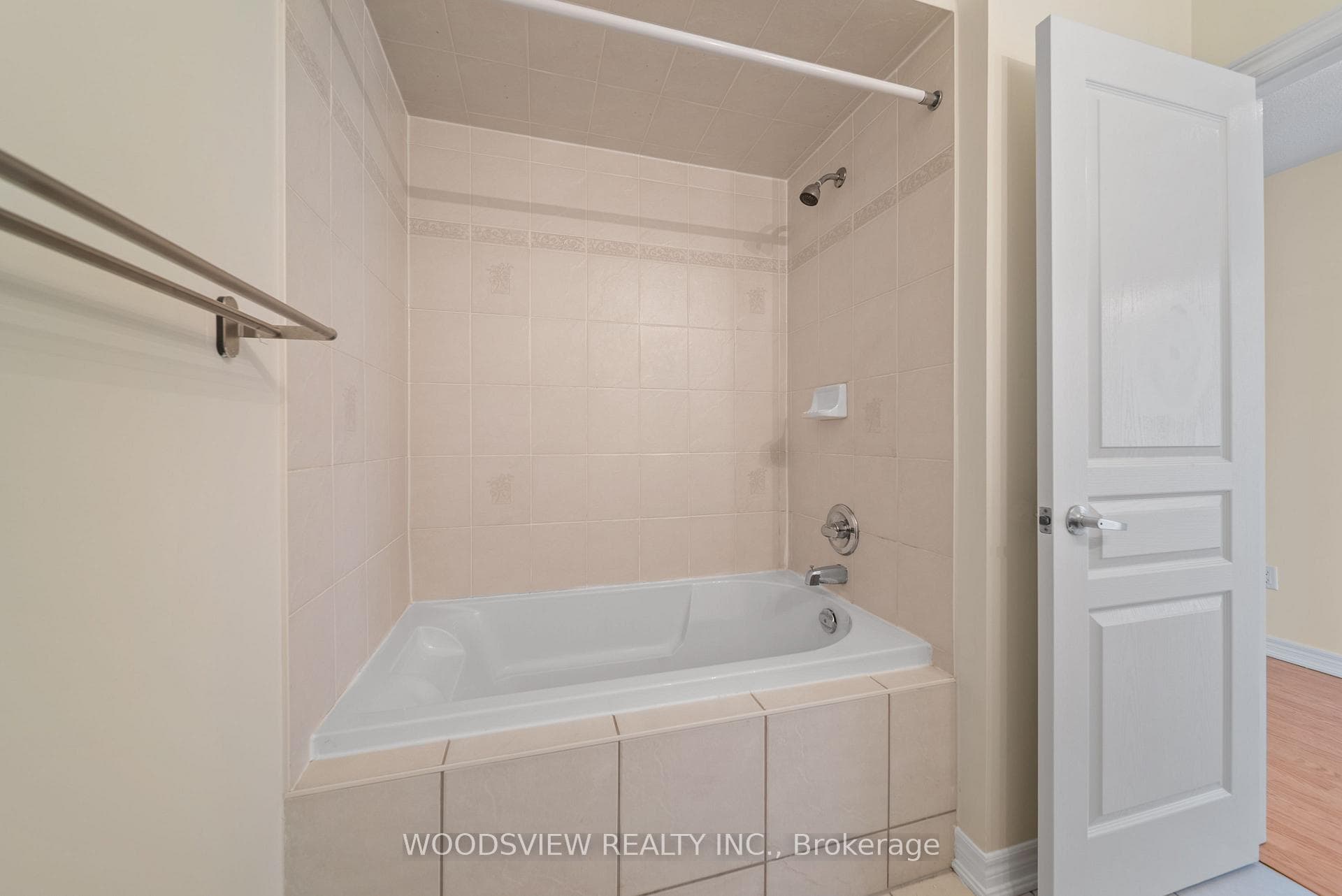 206 Shirrick Drive photo 23