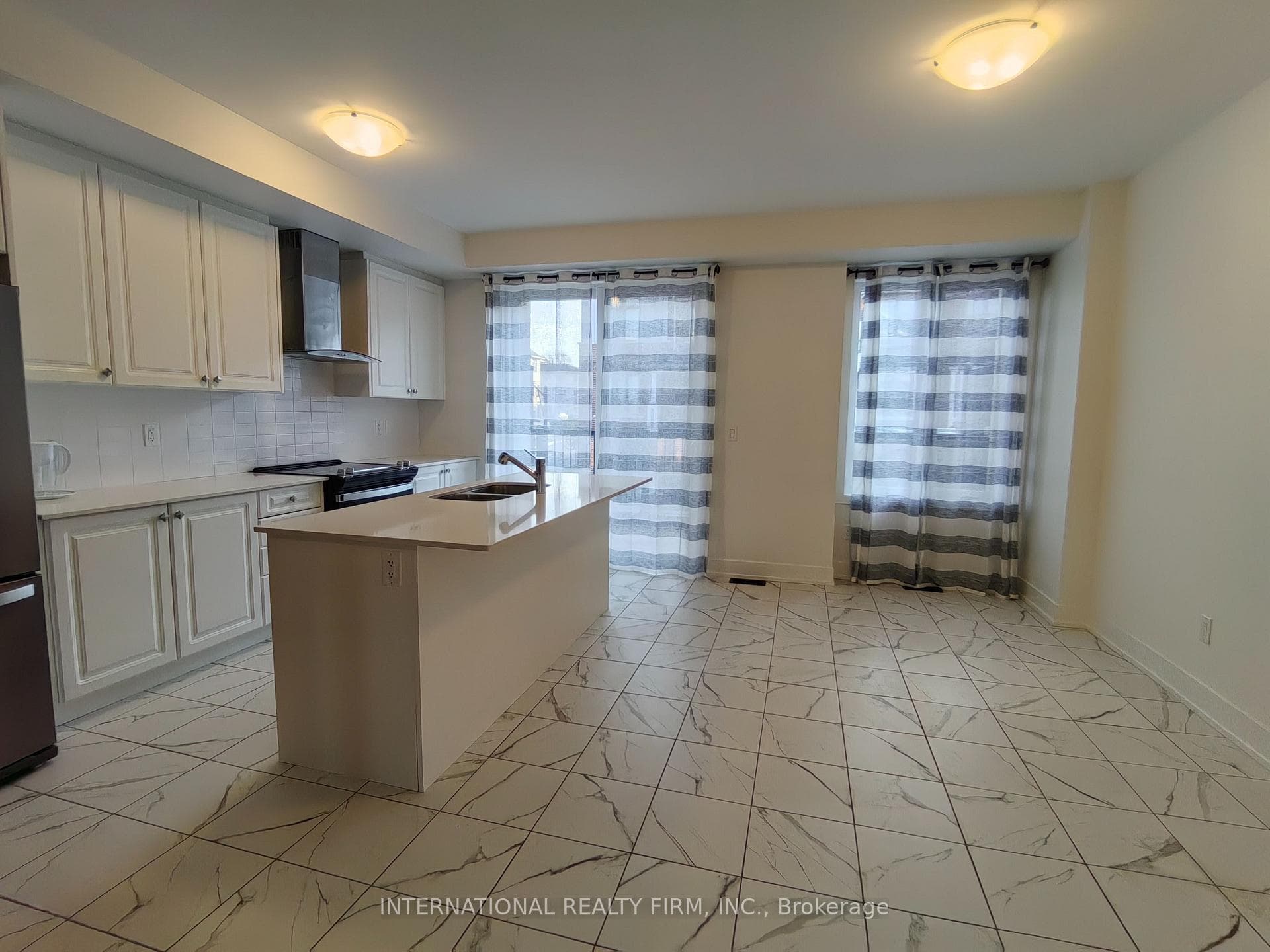 80 Waterside Way photo 8