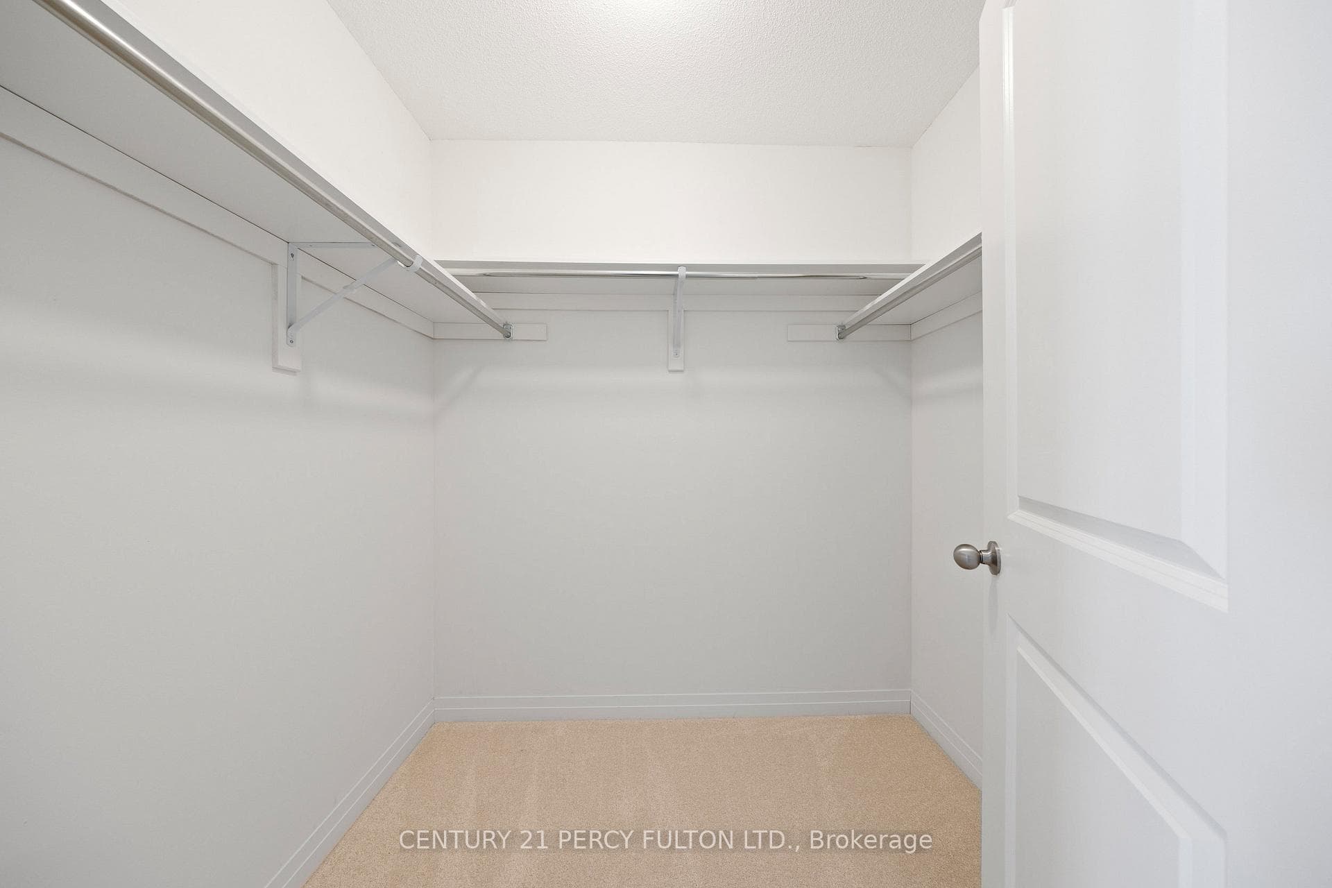 30 Clarington Boulevard photo 28