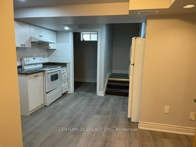 14 Pennington Place Unit (Bsmt) photo 13