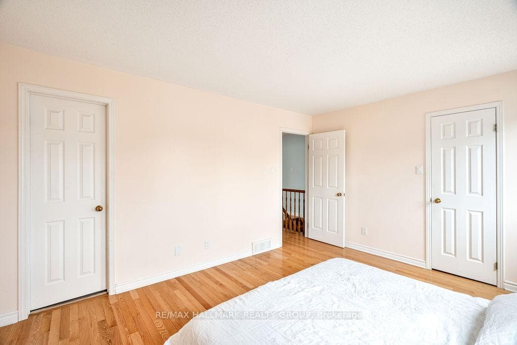 390 Pauline Charron Place photo 21