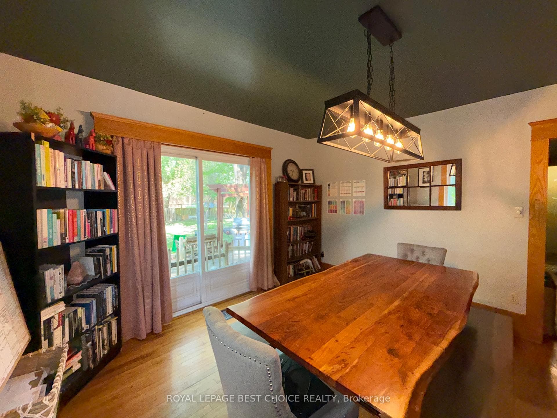 60 Lakeshore Road photo 9