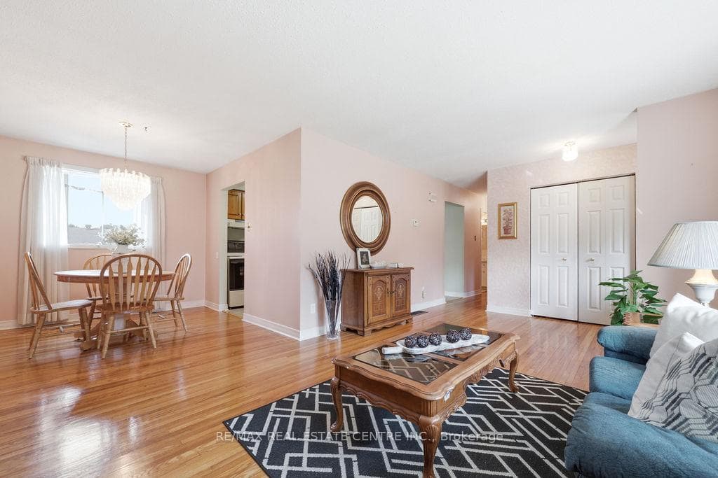 633 Birch Street photo 7