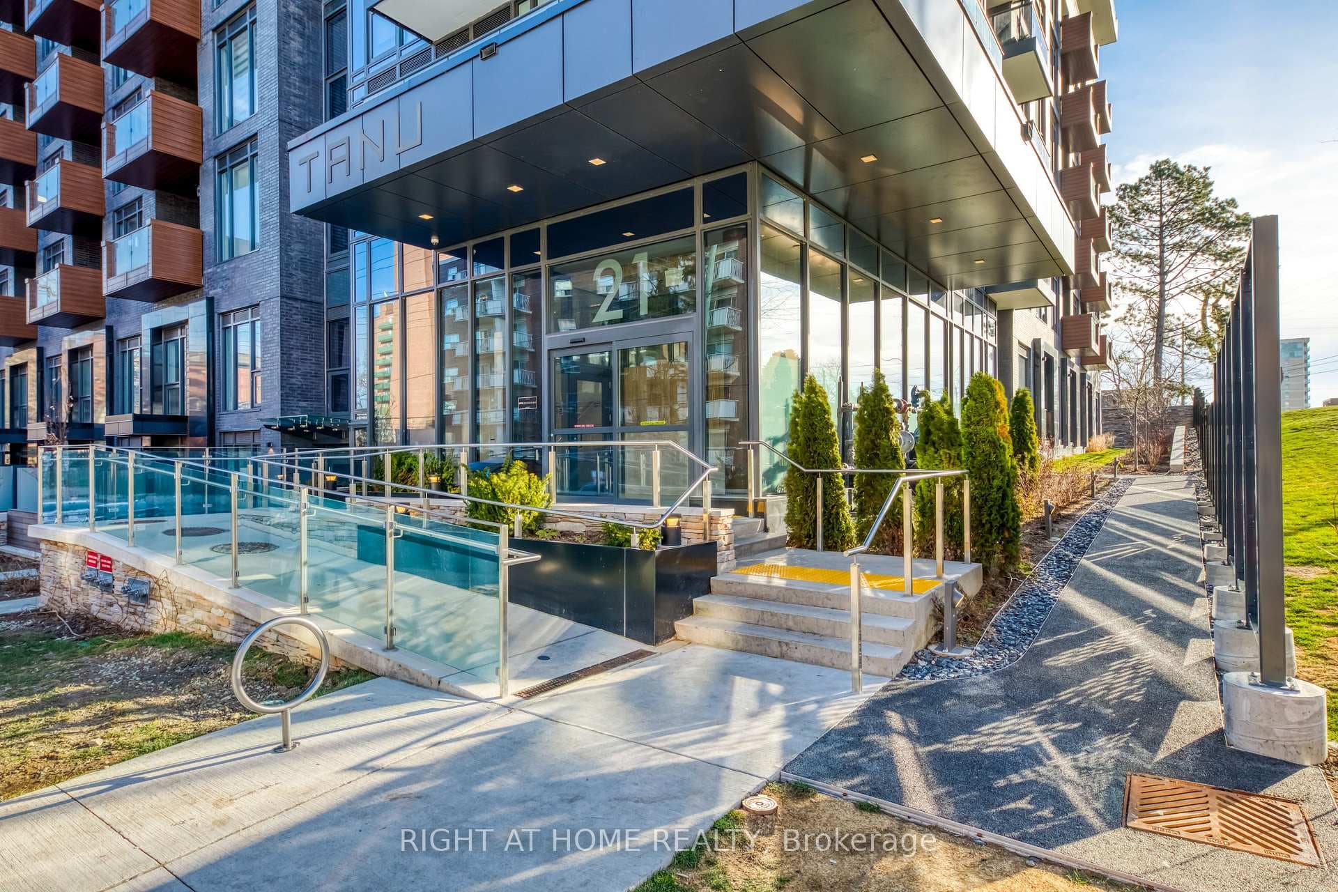 21 Park Street Unit 620 photo 3