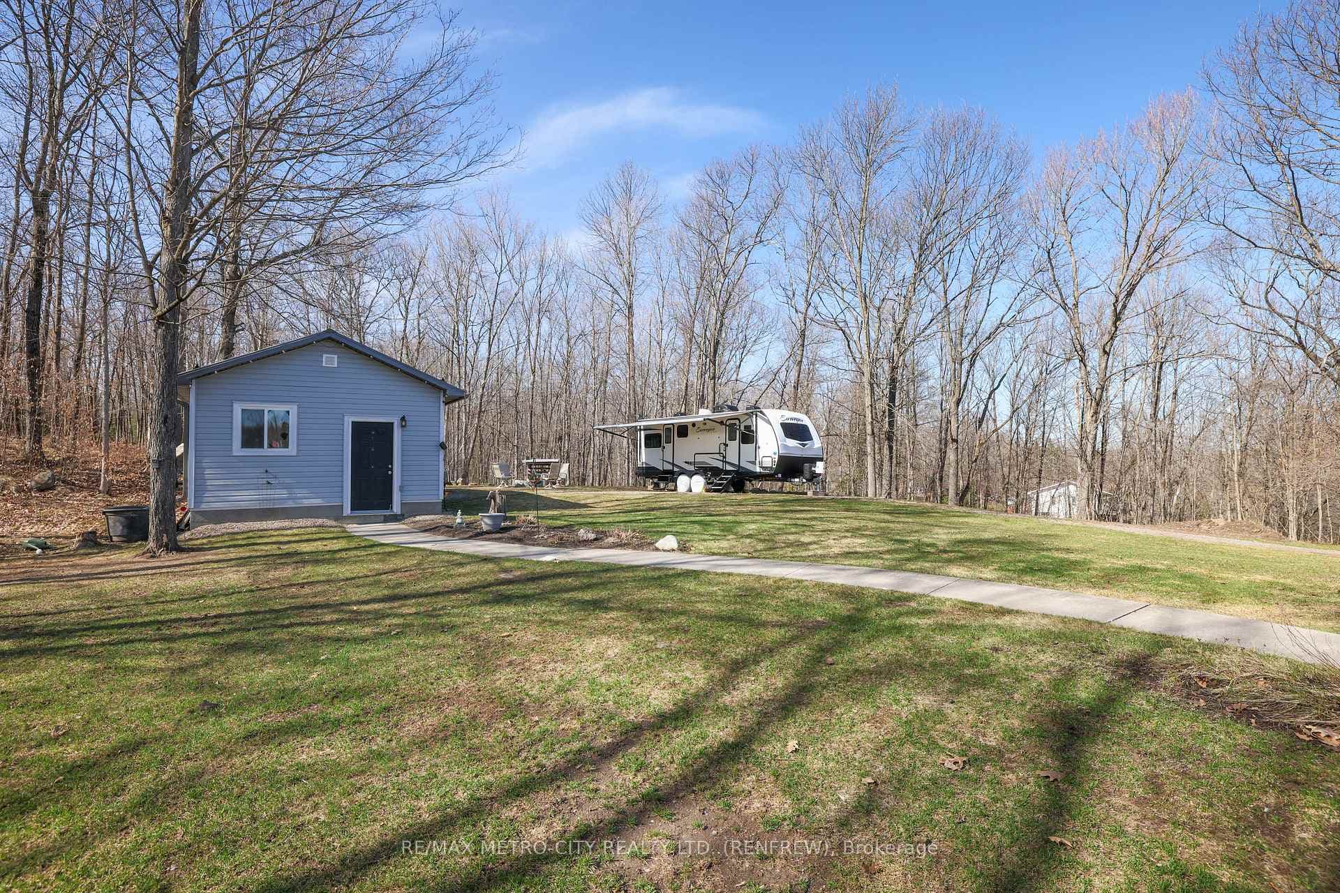 1513B Whelan Road photo 30