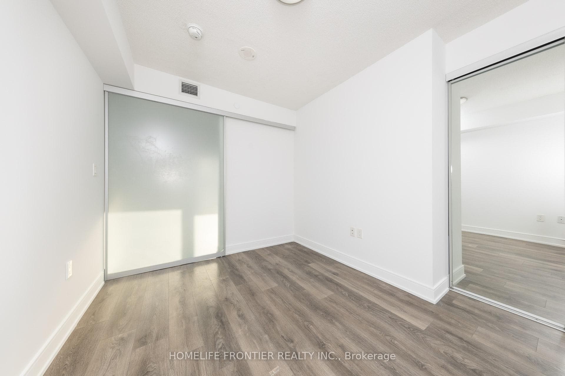 89 Mcgill Street Unit 2301 photo 6
