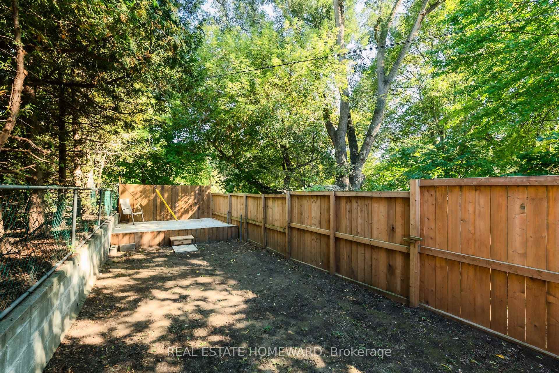 173 Coxwell Avenue photo 29