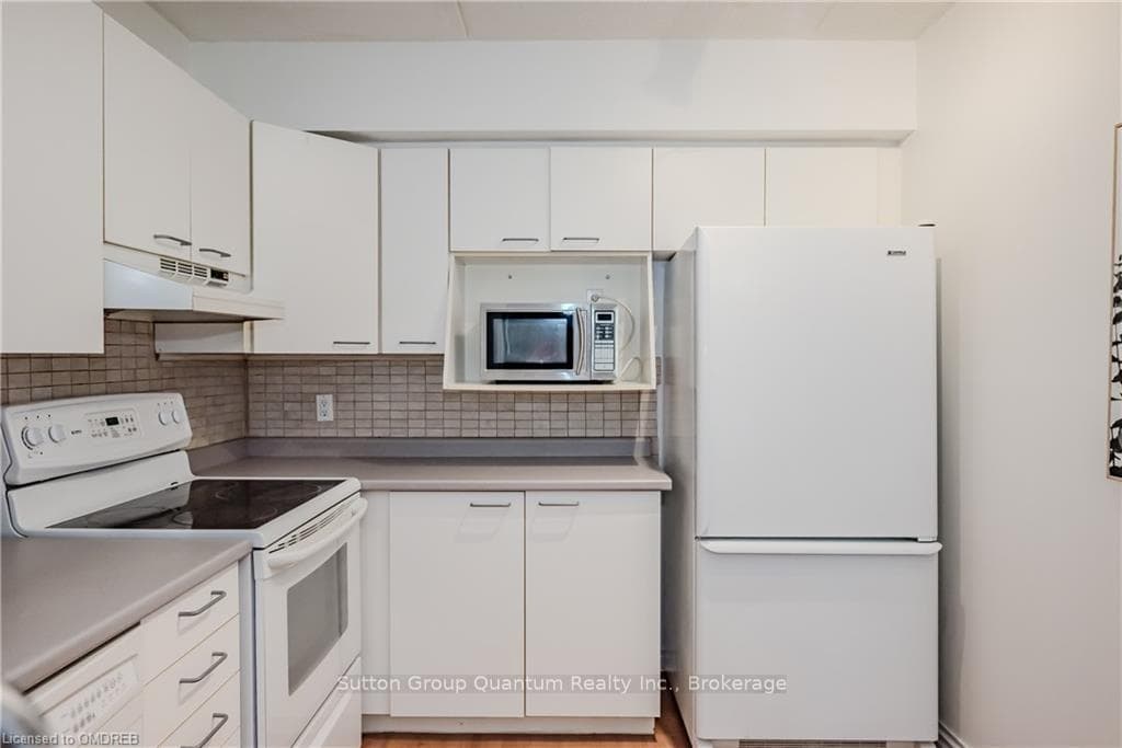 2030 CLEAVER Avenue Unit 118 photo 14