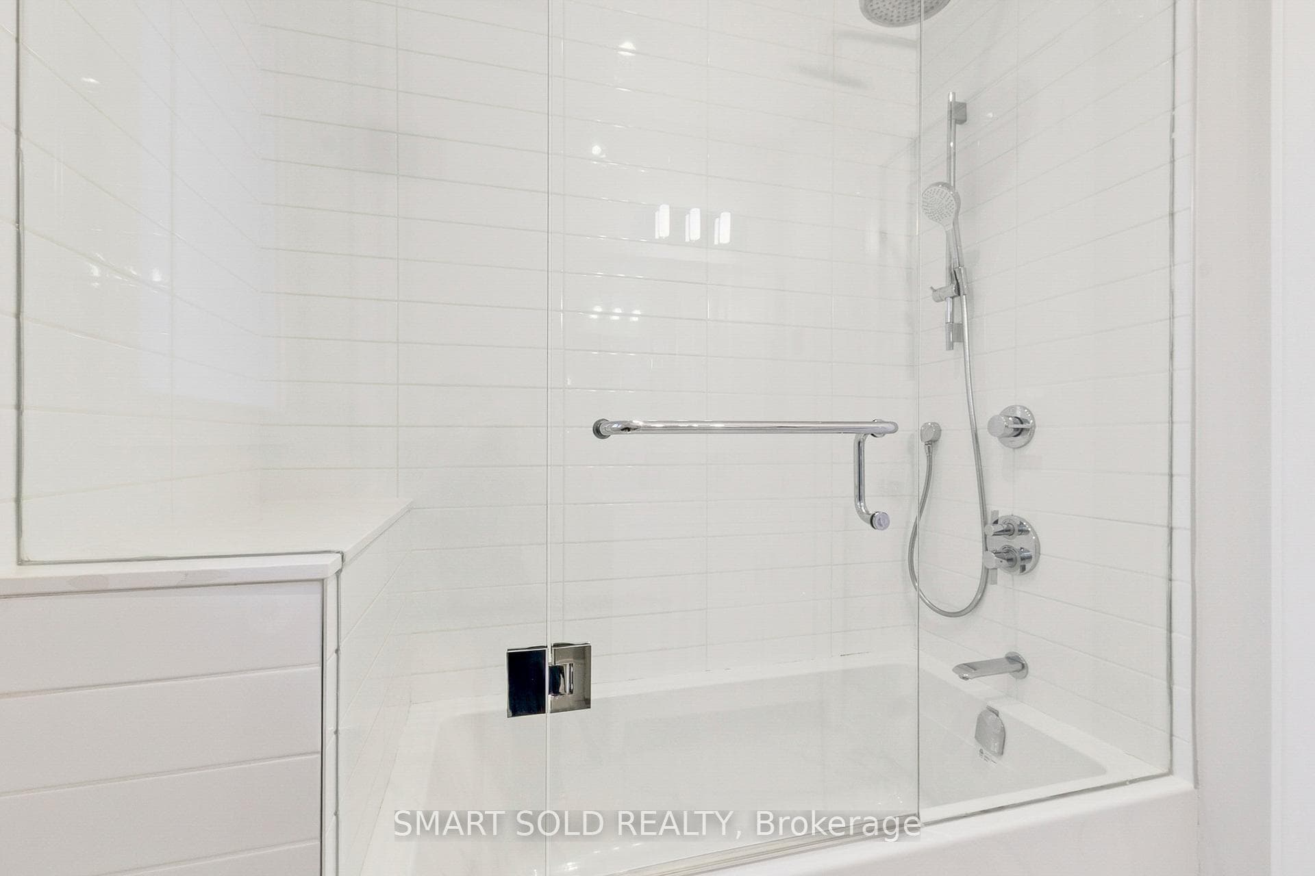 341 Balliol Street photo 36