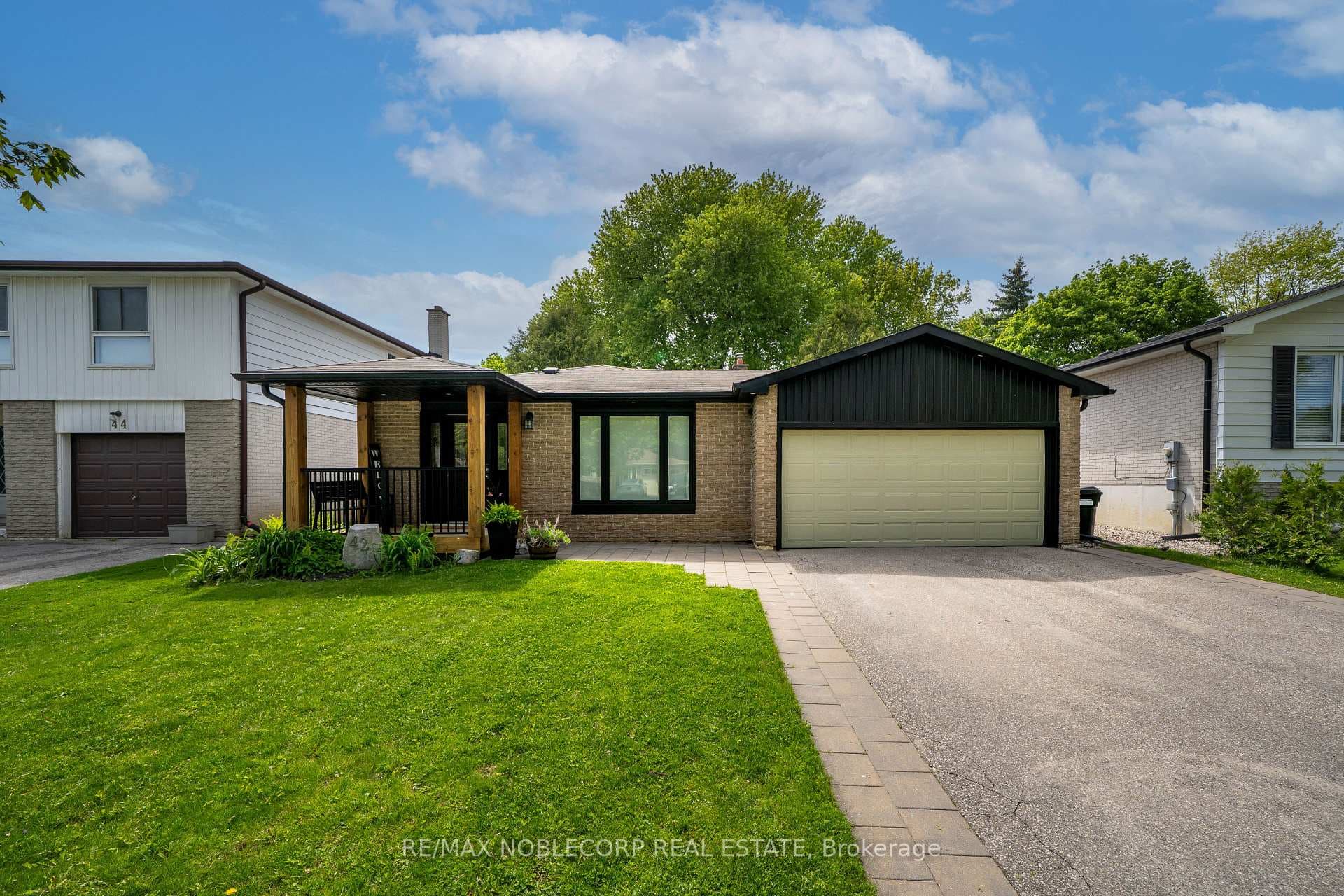 42 Mitchell Avenue photo 1
