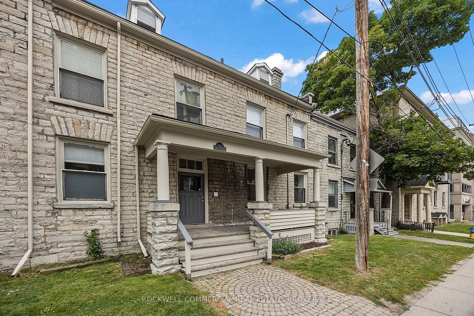 231 Brock Street photo 2