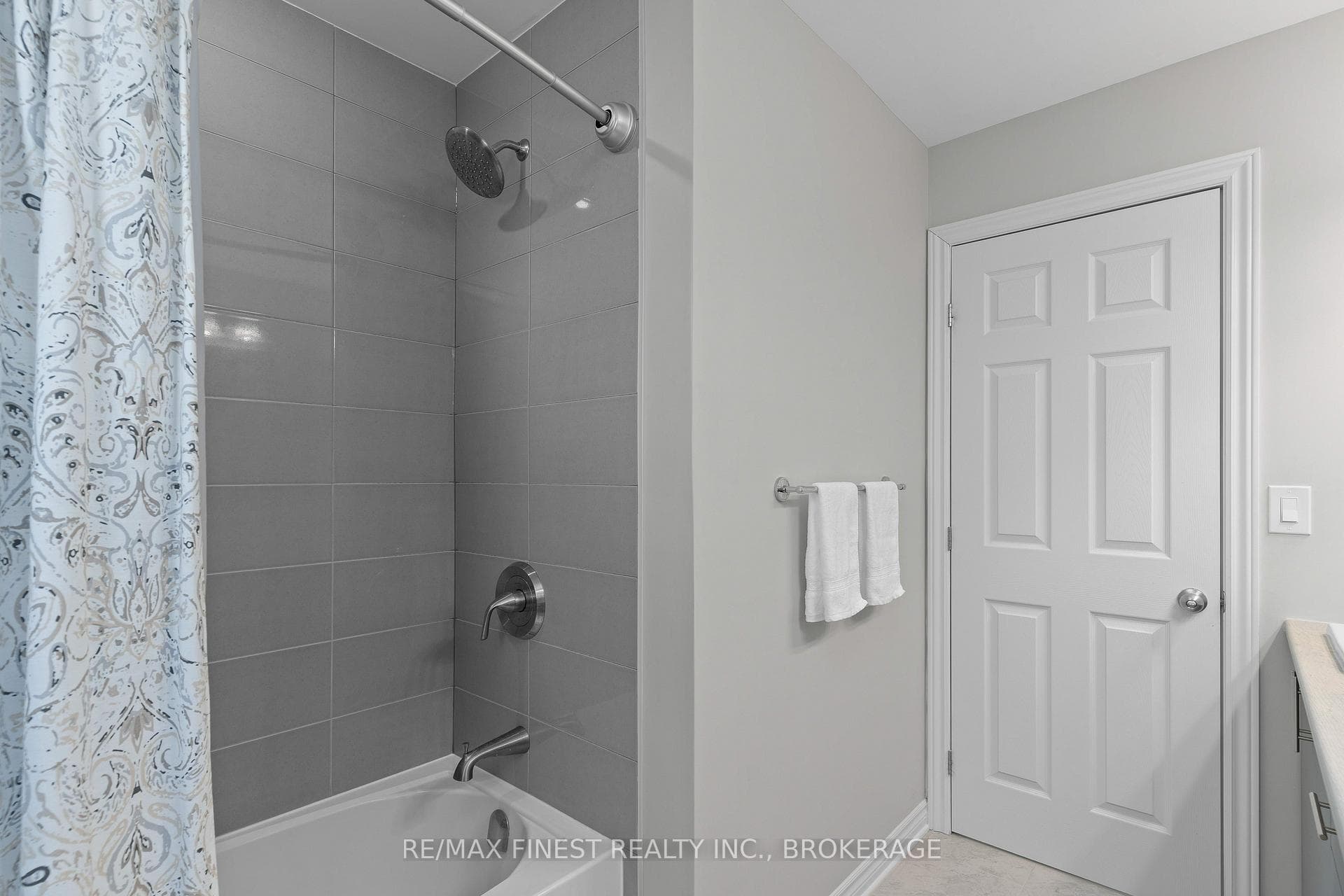 624 Halloway Drive photo 37