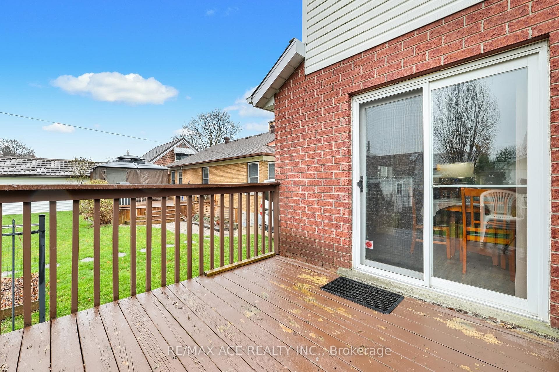 19 Rosemount Drive photo 40